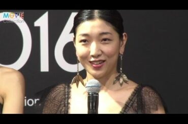 安藤サクラ、おっぱいについて語る／VOGUE JAPAN Women of the Year 2016