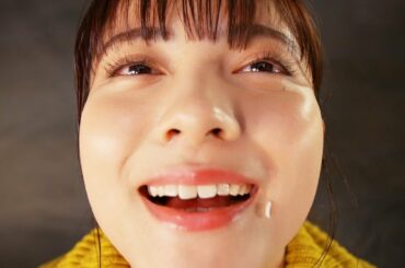 桃月なしこがリズミカルにすき焼き完食！　やよい軒TVCM「すき焼き定食」