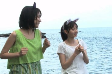 乃木坂46齋藤飛鳥＆松本穂香、猫耳つけて海で大はしゃぎ「そんなに濡れないと言ってたのに…」　映画「あの頃、君を追いかけた」メーキング映像公開
