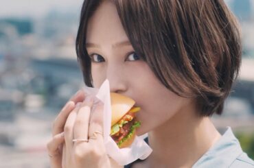 【WEB動画】モスバーガーTVCM　マンハッタンクラムチリ ロースカツ「がんばるあのひと」篇 関西弁ver.