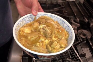 【究極】ヒノマル食堂の名物親子丼！とろとろ半熟玉子が【最高】