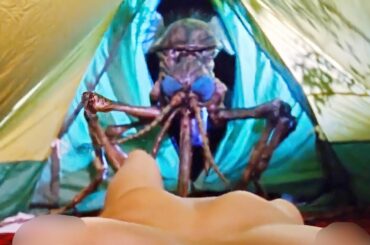 【映画紹介】宇宙船が墜落し誕生した人食い巨大昆虫。血を吸われると目が飛び出しミイラ化する。……「モスキート」【あらすじ】