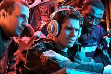 フランス発の潜水艦アクション　映画「ウルフズ・コール」予告編