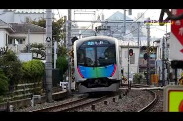 西武池袋線列車観察東長崎ラビューすれ違い20201101