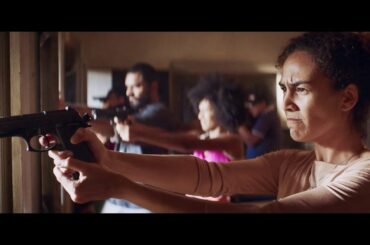 カンヌ映画祭、審査員賞受賞作『バクラウ 地図から消された村』予告編