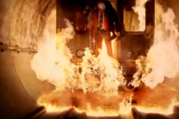 大噴火！市街地に流れ込む溶岩に阿鼻叫喚。熔けていく責任者。諦めるな、生きのびろ！【ボルケーノ】映画紹介あらすじネタバレ注意