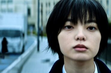 平手友梨奈「お前は呪われて死ぬ」　衝撃的シーンも！　「さんかく窓の外側は夜」本予告映像が公開