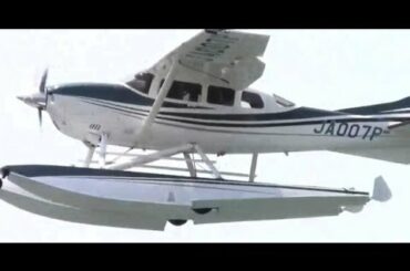 水上機セスナの離陸　The seaplane has just taken off.