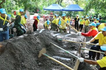 タイ洞窟近くで片付け　ボランティア４千人