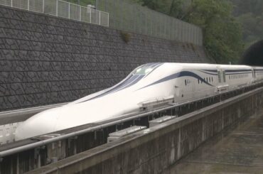 改良型リニア、車内初公開 JR東海、500キロで走行
