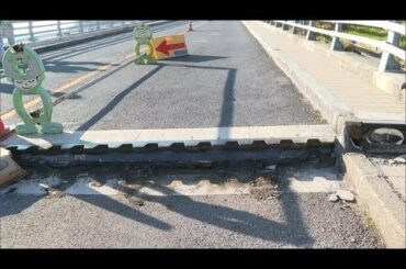 ✅  山口・上関町の港に到着した船から次々と降りる人。また、次々と乗り込む人の姿があった。女性「上関大橋が通れなくなって、きょうから子どもたちが船で登校するので」実は、この船は臨時の渡し船。島と本州を