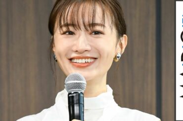 松本まりか、個性派ワンピで爽やかに肌見せ　スタイリッシュな上級者コーデ