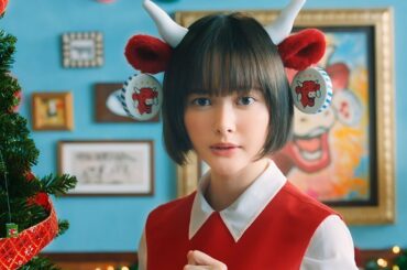 玉城ティナ、牛耳＆角の“可愛すぎる牛”に！話題のウェブ動画第2弾が公開