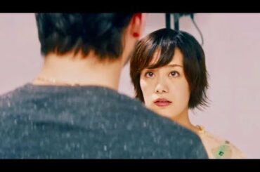 謎のカメラマン・浅野忠信の痛烈な一言!! 戸惑うチワワが初めて素の表情／映画『チワワちゃん』本編映像