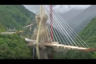 9人死亡の悲劇が起きたコロンビアの道路橋、爆破処分に