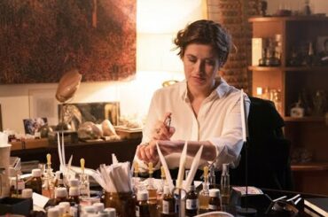 『パリの調香師 しあわせの香りを探して』 (仏: LES PARFUMS)