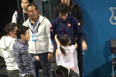 ドリームテニス　錦織圭に「抱っこ！」　20161126