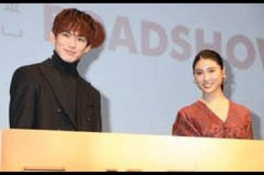 女優の土屋太鳳さんが11月4日、東京都内で行われた映画「フード・ラック！食運」（寺門ジモン監督、11月20日公開）の舞台あいさつに登場。焼き肉や食を通じて親子の愛を描いた今作で新人編集者役を演じる土屋