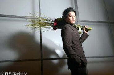 ✅  小栗旬（38）が「罪の声」で初の主演男優賞に輝いた。未解決事件を追う新聞記者を、葛藤や苦悩を織り交ぜてリアリティーたっぷりに演じた。エンタメ界の中心人物ながら… - 日刊スポーツ新聞社のニュース