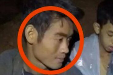 彼は少年たちに壁面を舐めさせた。その理由は…