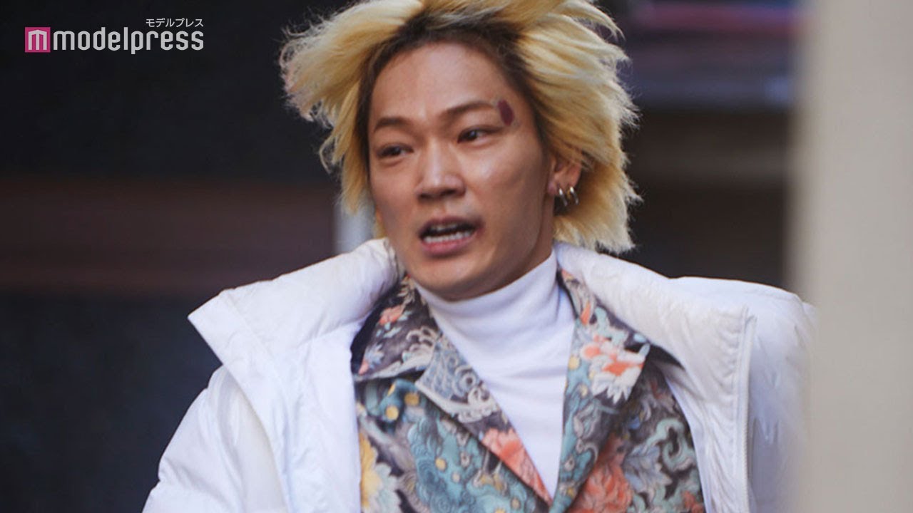 綾野剛、ヤクザから命がけの逃走!映画「ヤクザと家族 The Family」本編映像 綾野剛、ヤクザから命がけの逃走!映画「ヤクザと家族 The Family」本編映像