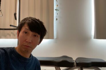 本田翼さんが何か食べてる裏でひっそりと筋トレするおじさんの生配信！YouTubeの世界ってすごいなーとおじさんの普通の感想。