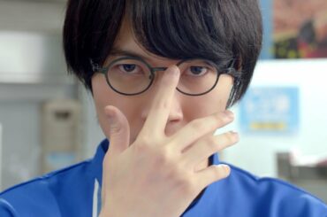 神木隆之介＆中川大志がコンビニ店員に！ 迫力ある会計で松本穂香を圧倒