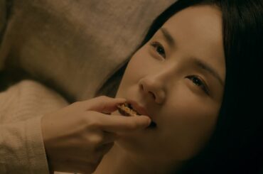 吉田羊、「リラックス演技」に試行錯誤　NG出して「ごめんなひゃい」　ロッテチョコレート「ショコランタン」新CM「なにもしない贅沢」編