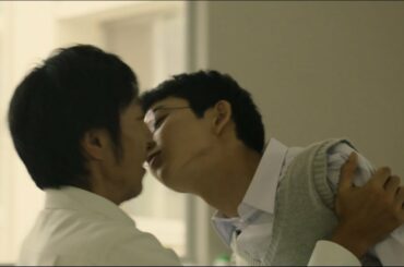 鈴木仁、突然の「学校辞めます」からの教師にキス!? 映画『ジオラマボーイ・パノラマガール』冒頭映像