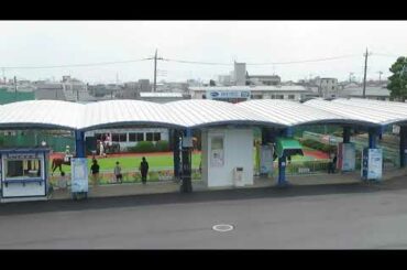 人数制限付きでお客様が入場している浦和競馬場