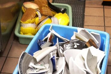 宮城・仙台空港内の飲食店でも地震被害