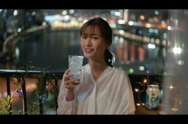 松本まりかが歌声披露、CMで「はじめてのチュウ～」（鏡月 CM／松本まりか）