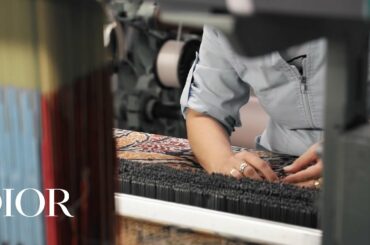 The Savoir-Faire of Warp-Print Fabric