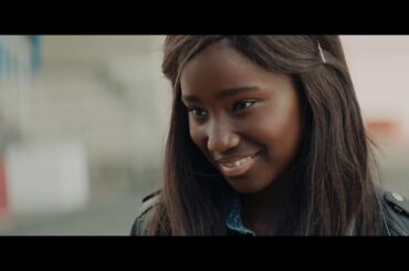 『ガールフッド』 (Bande de filles aka "Girlhood")予告編(日本語字幕付き) 『ガールフッド』 (Bande de filles aka "Girlhood")予告編(日本語字幕付き)