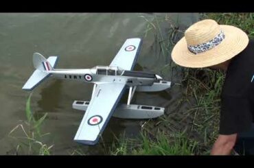 「チップマンク水上飛行機」の初飛行