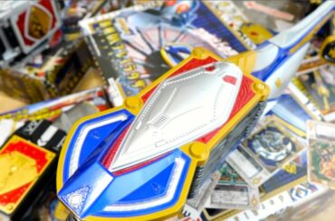 次のCSMは仮面ライダー剣/ブレイド！予約開始前にどんな玩具か予習しよう！DXブレイバックル・DXブレイラウザー・DXラウズアブゾーバー