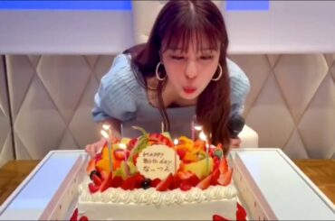 小嶋菜月 引退前に谷間を見せつける