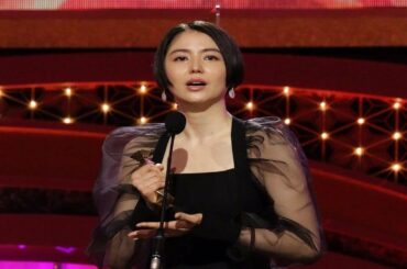 長澤まさみ 優秀主演女優賞 第44回 日本アカデミー賞 授賞式 2021年3月19日 長澤まさみ「コンフィデンスマンＪＰ　プリンセス編」