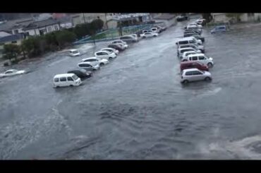 恐怖の津波映像　Tsunami in Kesennuma city, ascending the Okawa river