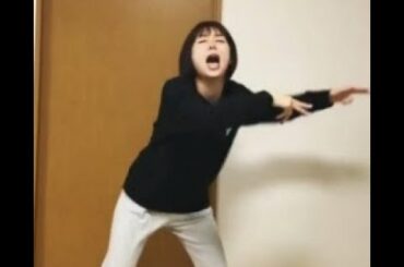 山崎夕貴アナ、おばたのお兄さんとのダンスバトルで「ダサすぎる」ダンスを披露