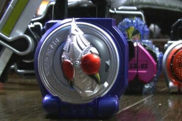 ブレイド　ロックシード　　ガイム　鎧武　仮面ライダー　動画