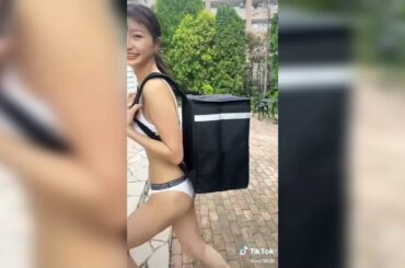 「セクシーすぎるTikTok動画」えちえちなウーバーイーツはどうですか？