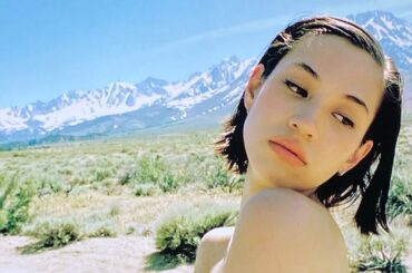 水原希子・初写真集『夢の続き DREAM BLUE』〜大自然の中で裸に