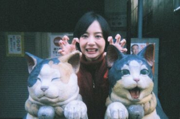 【谷根千】金子理江・岡田紗佳が谷根千巡りの旅♪谷中銀座商店街で食べ歩き（2/4）｜チル旅