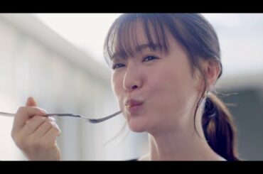 松本まりか、一口ごとに感動！鳥羽周作シェフの料理に舌鼓／ハインツ「大人むけのパスタ」Web動画