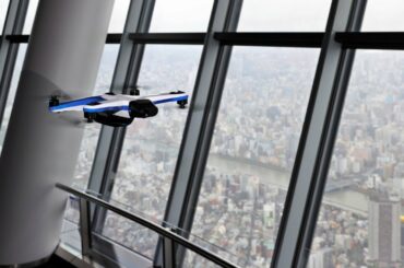人工知能積んだドローンが巡回警備　スカイツリーで実験