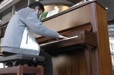 Change the World (Eric Clapton) by　ピアノ即興詩人かわせひろし♪　2021/1/16 関内馬車道スターバックス・コーヒー前ストリート・ピアノにて