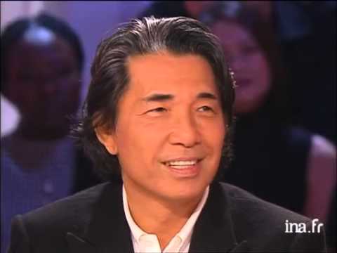 Interview biographie du couturier Kenzo – Archive INA Interview biographie du couturier Kenzo - Archive INA