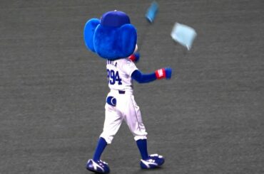 サコッシュを適当に宣伝するドアラ(2021/04/18)