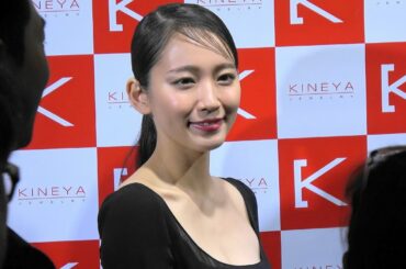 【4K】『吉岡里帆さん、お披露目＆練り歩き』「第30回日本ジュエリーベストドレッサー賞」 2019.01.24 @東京ビッグサイト